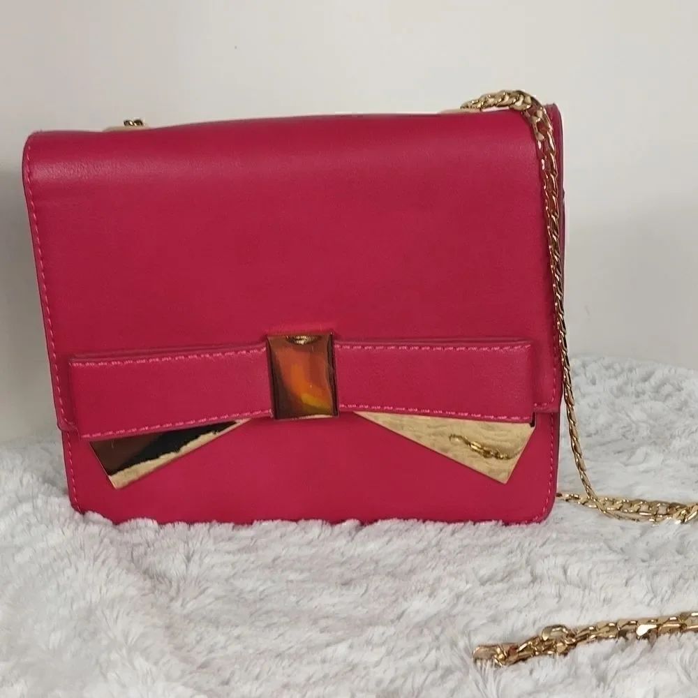 Chain Crossbody 👛 Purse - Picture 10 of 10